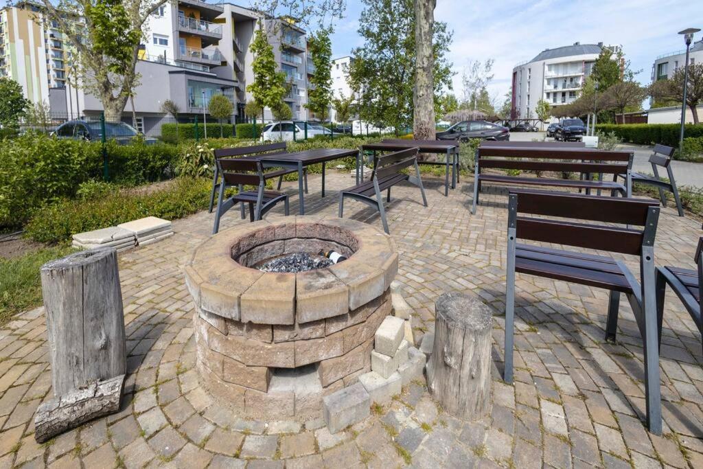 Ferienwohnung Admiral Pearl Siófok Exterior foto